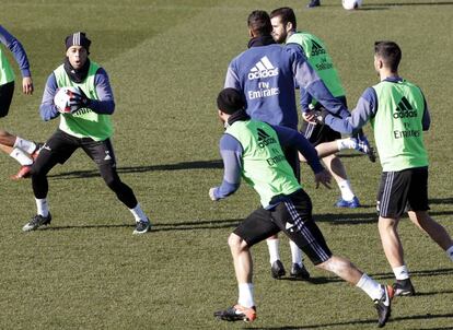 Los jugadores del Real Madrid durante un entrenamiento.