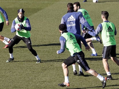 Los jugadores del Real Madrid durante un entrenamiento.