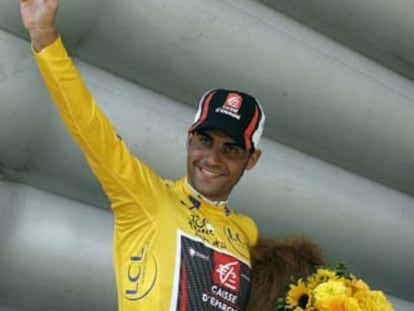 Óscar Pereiro, feliz en el podio.