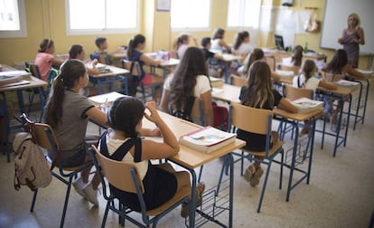 Alumnos de un colegio público de Infantil y Primaria de Sevilla, en septiembre de 2018.