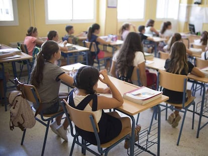 Alumnos de un colegio público de Infantil y Primaria de Sevilla, en septiembre de 2018.