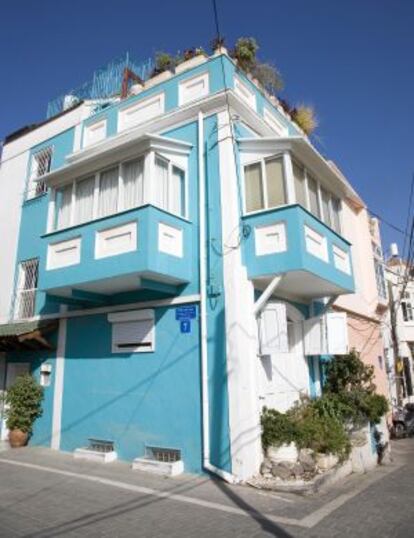 Detalle de un edificio en Neve Tzedel, el barrio de estilo europeo, en Tel Aviv.