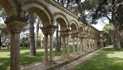 Imagen del claustro de Palam&oacute;s.