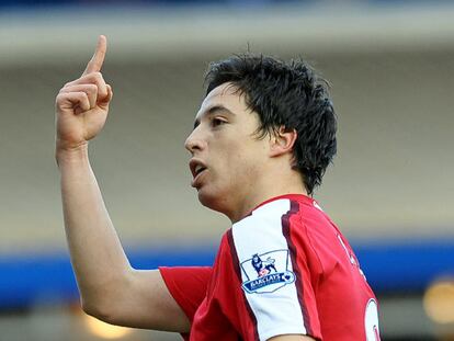 Samir Nasri celebra un gol.