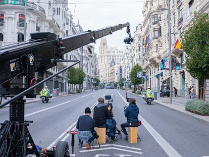 Rodaje de la película 'Todos los nombres de dios' en la Gran Vía de Madrid.