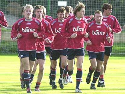 Los jugadores noruegos, ayer durante su entrenamiento en La Manga.