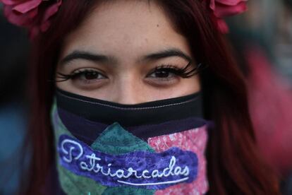 Una manifestante en Santiago de Chile.