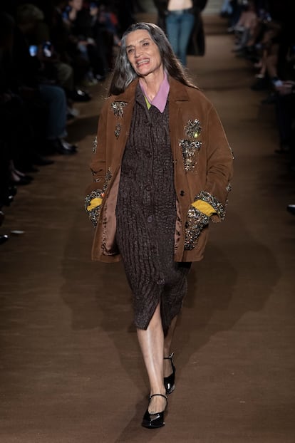 PARIS, FRANCE - MARCH 05: Angela Molina walks the runway during the Miu Miu Ready to Wear Fall/Winter 2024-2025 fashion show as part of the Paris Fashion Week on March 5, 2024 in Paris, France. (Photo by Victor VIRGILE/Gamma-Rapho via Getty Images)