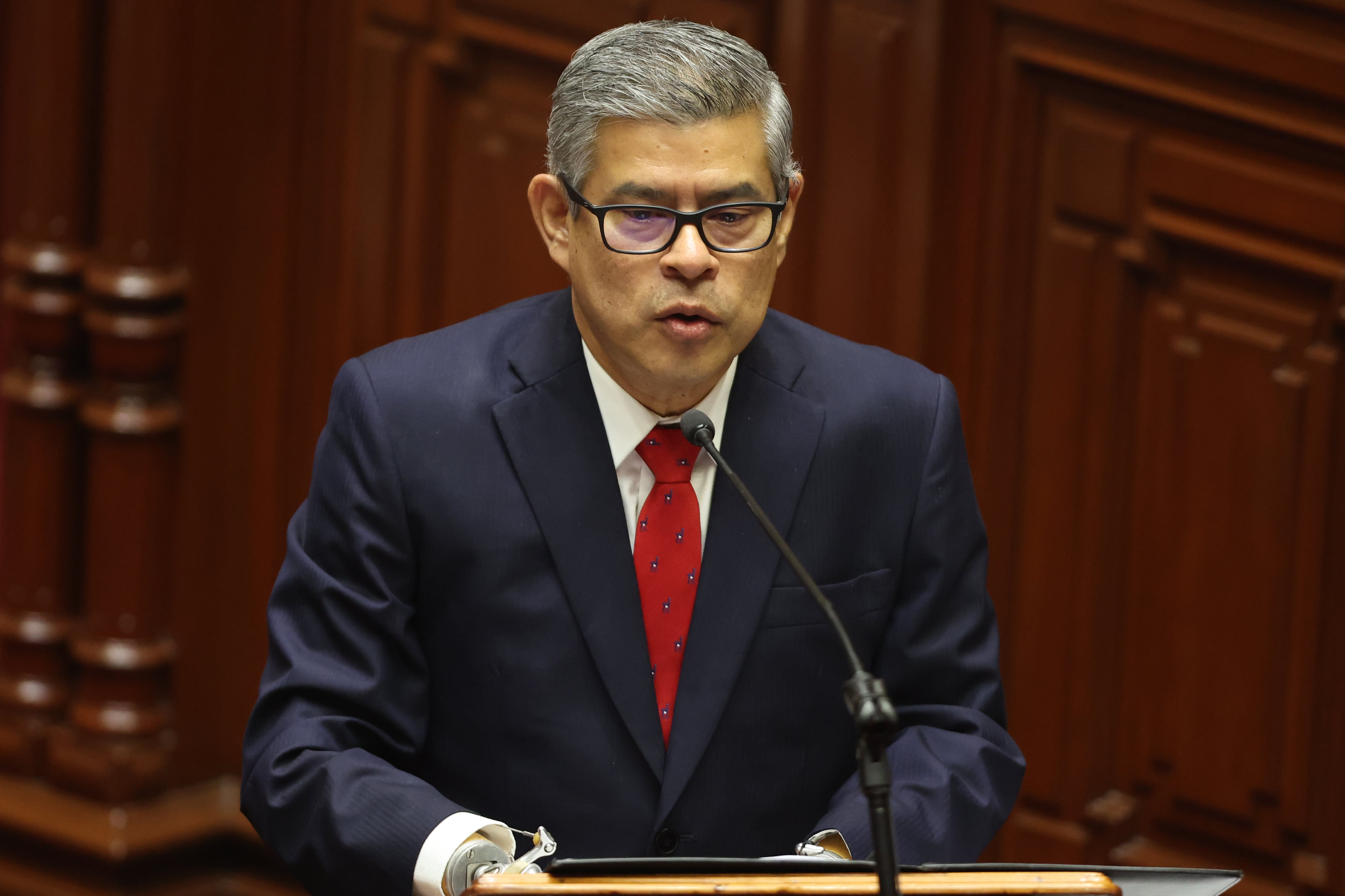 El primer ministro de Perú presenta las políticas de Fujimori: mano dura, cárceles y más apoyo a las Fuerzas Armadas