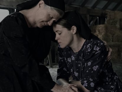 Judith Ivey como Agata y Claire Foy interpreta a Salomé en una escena de 'Ellas hablan'.