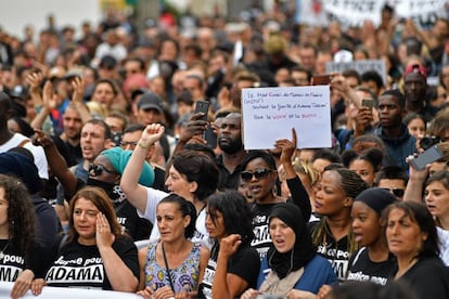 Manifestación en memoria de Adama Traore en París, en julio de 2017.