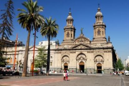 Catedral de Santiago, en la Plaza de Armas de la capital chilena.