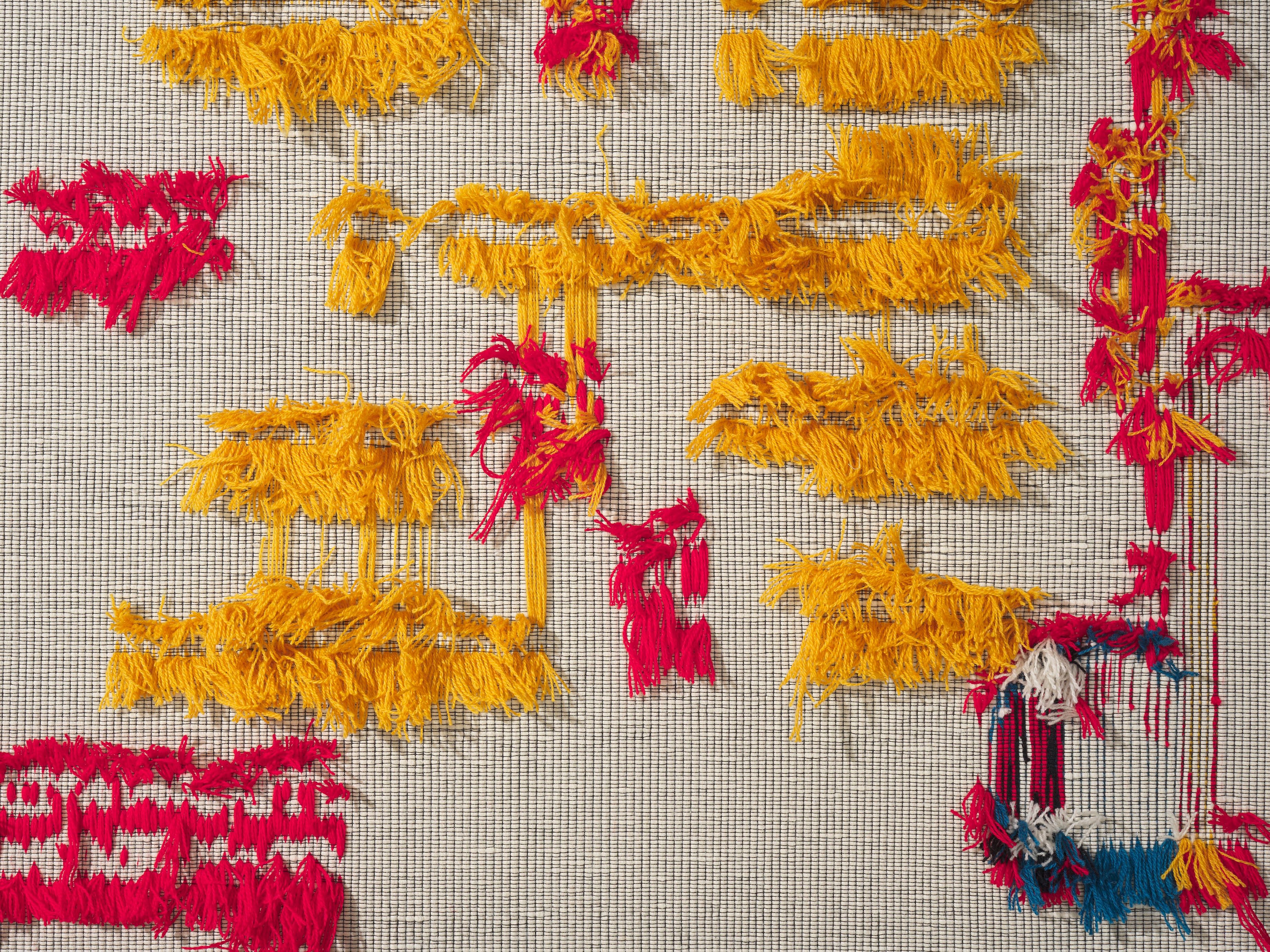 Puntadas subversivas: el bum del arte textil teje su espacio en la feria