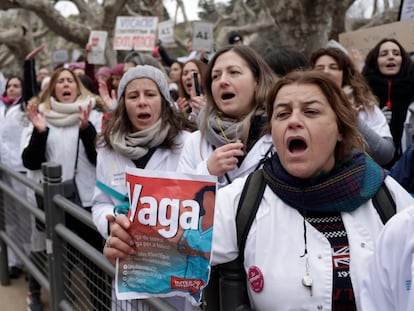 Huelga de enfermeras en Cataluña, a finales del pasado mes de enero en Barcelona.