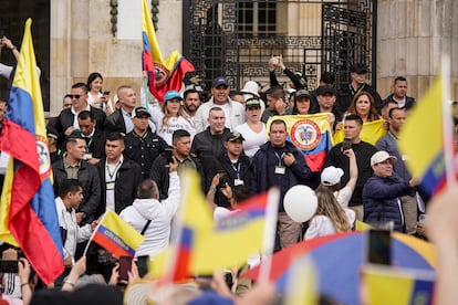 Al llegar a la Plaza Bolívar los asistentes a la marcha gritaban consignas contra el Gobierno de Gustavo Petro.