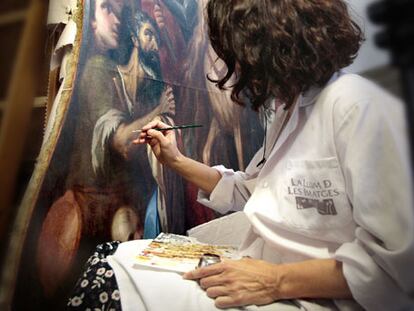 Uno de los cuadros de la iglesia de San Juan de la Cruz presentados ayer.