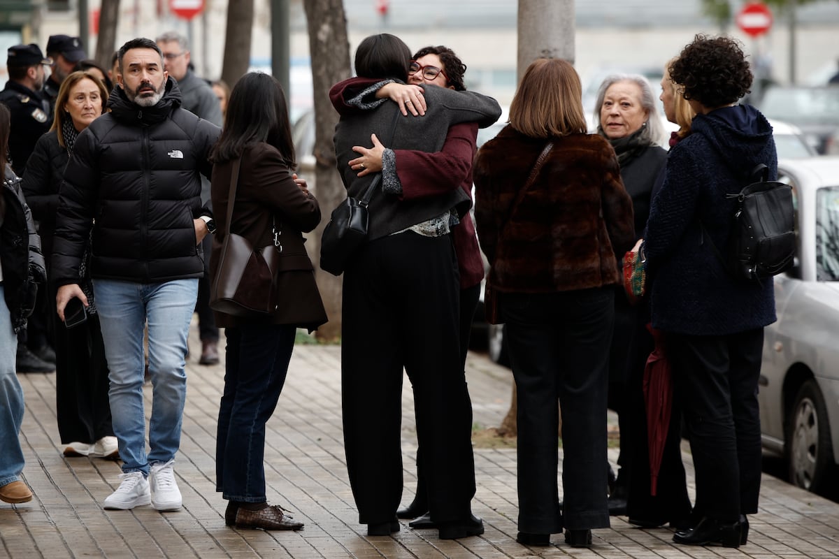 Multitudinaria despedida a los cuatro miembros de una familia valenciana fallecidos en un viaje a Indonesia