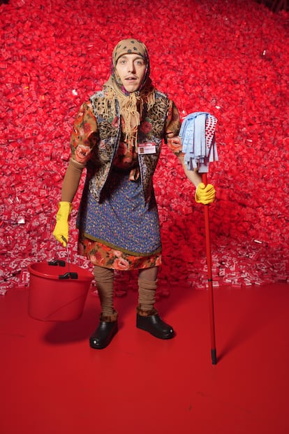 Cash dressed as a cleaning lady for Diesel’s runway show during Milan Fashion Week, last February in Italy.