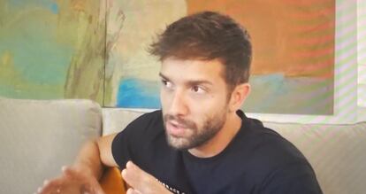 Pablo Alborán, durante la entrevista, en la casa de Málaga de sus padres.