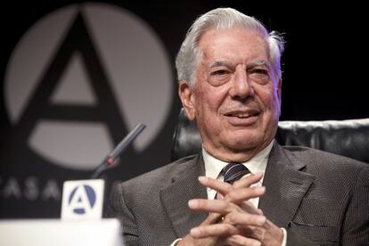 El escritor Mario Vargas Llosa.