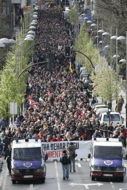 Cabecera de la manifestación que arrancó en Irún.