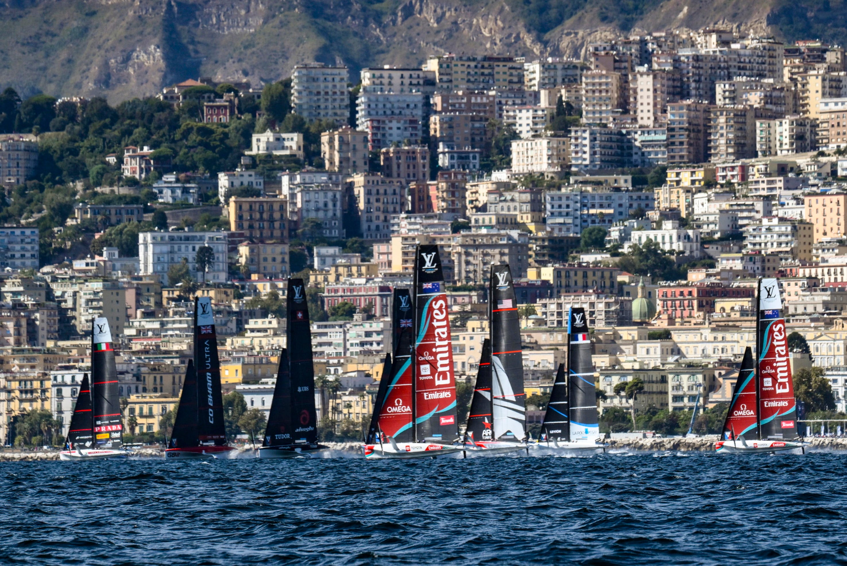The polyvalence of the champions Diego Botín and Florian Trittel: Spanish regatists jump from SailGP to the French challenge crew for the Copa América
