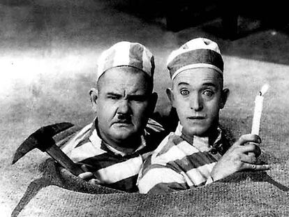 Oliver Hardy y Stan Lauren, El Gordo y El Flaco, en un fotograma de la película <i>Liberty,</i> de 1929.