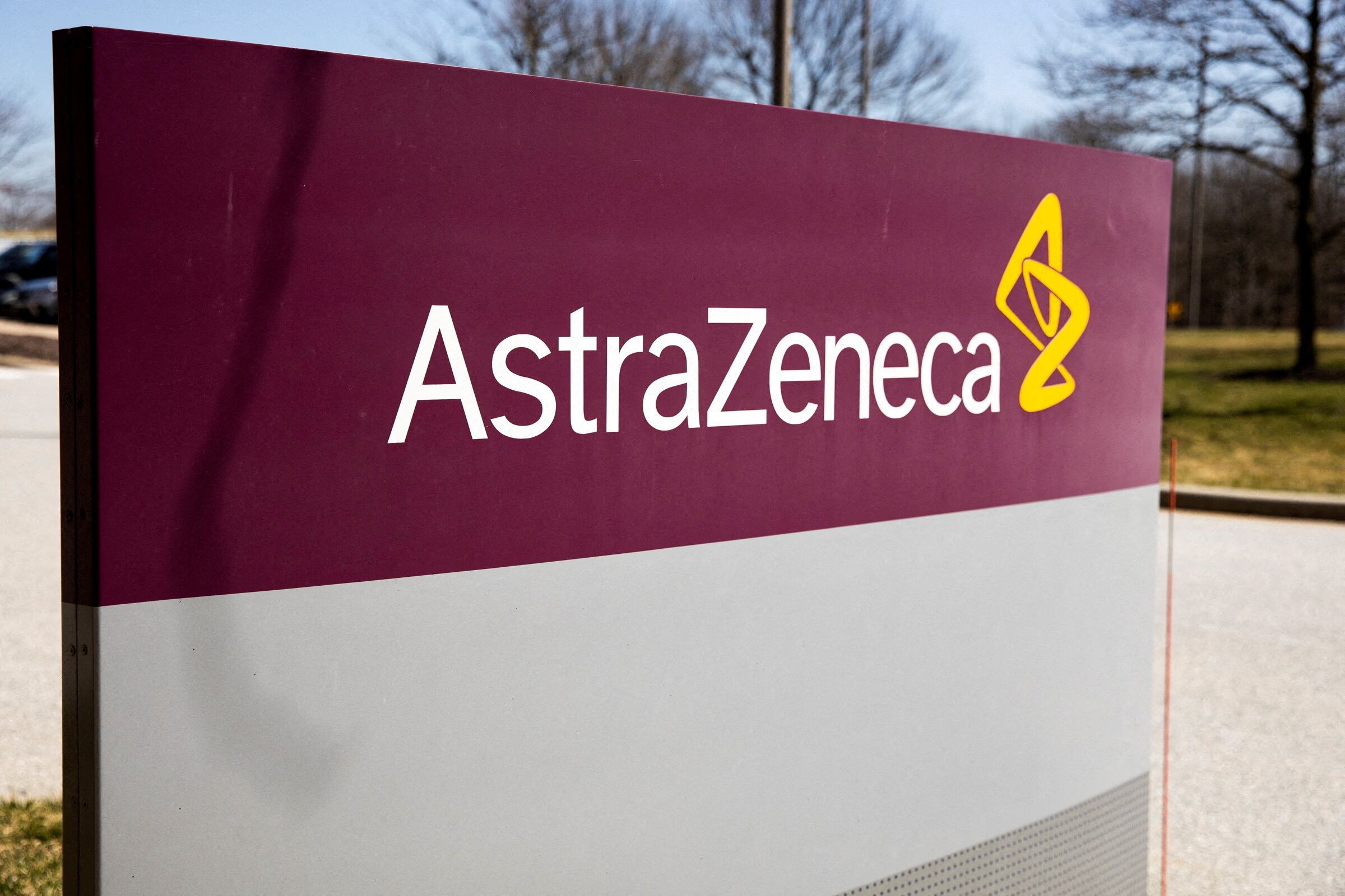 AstraZeneca cae en Bolsa pese a que su píldora antiobesidad muestra resultados para ser “creíble”, según los analistas 