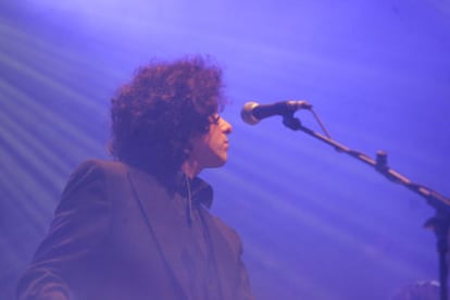 Andrés Calamaro, anoche en el Palacio de los Deportes de Madrid.