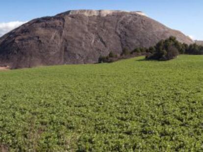 Un dels runams de residus salins originats per l&#039;activitat d&#039;Iberpotash. 