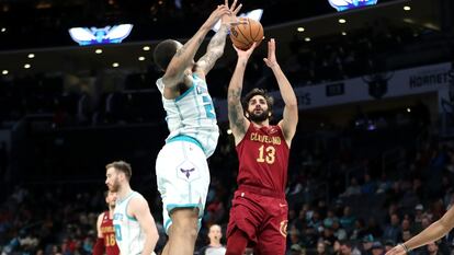 Ricky Rubio lanza a canasta durante un encuentro de la temporada pasada.