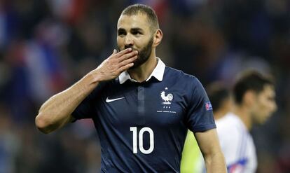 Benzema, durante un partido con Francia.