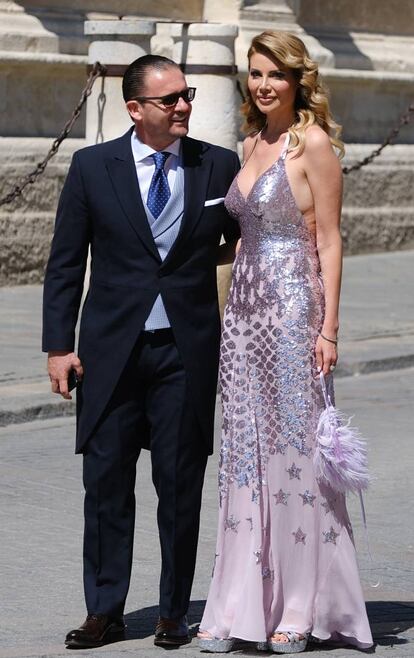 El futbolista Mijatovic junto a su mujer, Aneta.