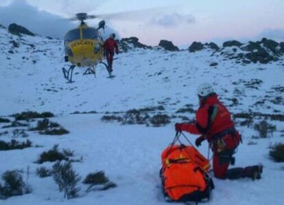 Imagen del rescate en la ruta Puerto del Peón