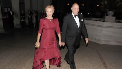 Carolina Herrera y Reinaldo Herrera en un evento en el Museo Metropolitano de Arte de Nueva York el 18 de noviembre de 2010.