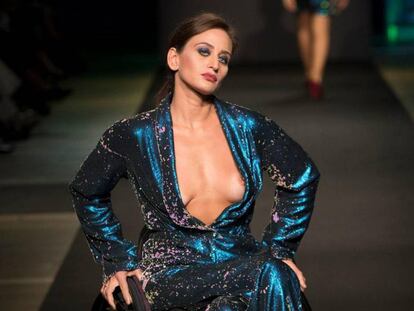 Manuela Migliaccio desfilando en la Semana de la Moda de Milán.