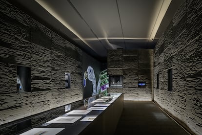 Una de las salas de la exposición 'El diseño de Cartier', en el Museo Jumex de Ciudad de México.