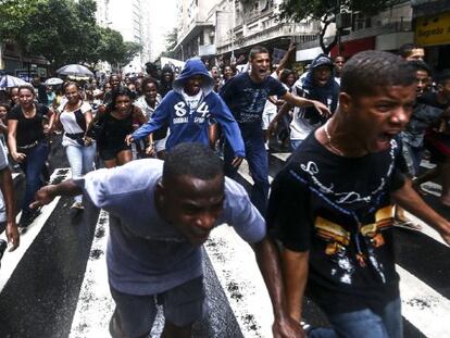 Manifestação em Copacabana contra a violência, em abril.