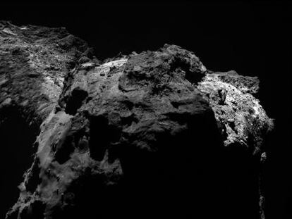 El cometa 67P en cuya superficie est&aacute; posada la sonda &#039;Philae&#039;