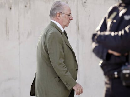 El expresidente del Gobierno y de Caja Madrid, Rodrigo Rato, a su llegada a la sede de la Audiencia Nacional en San Fernando de Henares. EFE/Víctor Lerena