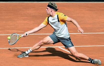 Davidovich, durante un partido de la gira de tierra batida. / ETTORE FERRARI (EFE)