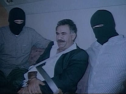 Abdullah Öcalan, el líder kurdo que tras 25 años en la cárcel impulsa la paz con Turquía