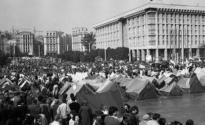 Estudiantes participan en la 'Revolución sobre el Granito', buscando la independencia de Ucrania de la URSS., en octubre de 1990.