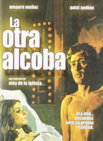 Póster cinematográfico de 'La otra alcoba', una de las películas más exitosas de Patxi Andion en la que interpretaba a un humilde trabajadora de gasolinera que enamoraba a una mujer rica, Amparo Muñoz.