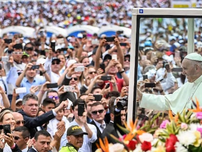 O papa Francisco, neste sábado, em Medellín.