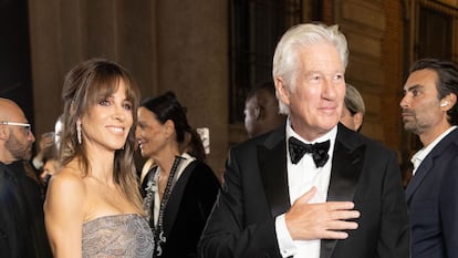 Richard Gere y Alejandra Silva vuelve a EEUU