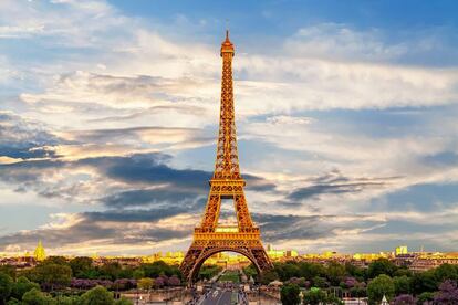 OK Google, ¿cuál es la altura de la Torre Eiffel?