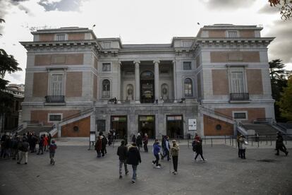 Fachada do edifício do Museu do Prado, em Madri.