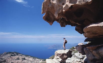 Vistas desde Calanques de Piana, en Córcega.