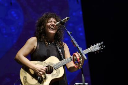 La cantante Rosana durante una actuación en Madrid en febrero de 2018.